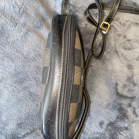 Vintage Fendi Crossbody - Picture 3 of 7